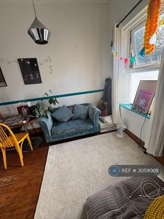 1 bedroom flat to rent, Royal College St, London, NW1