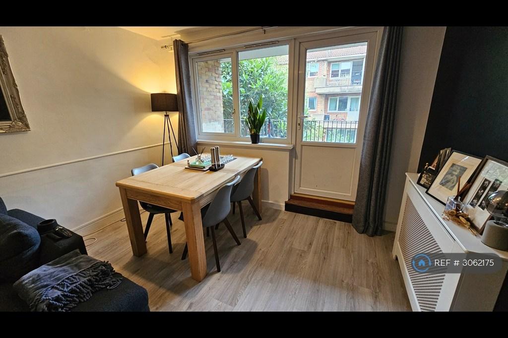 Apartment in London - View 3
