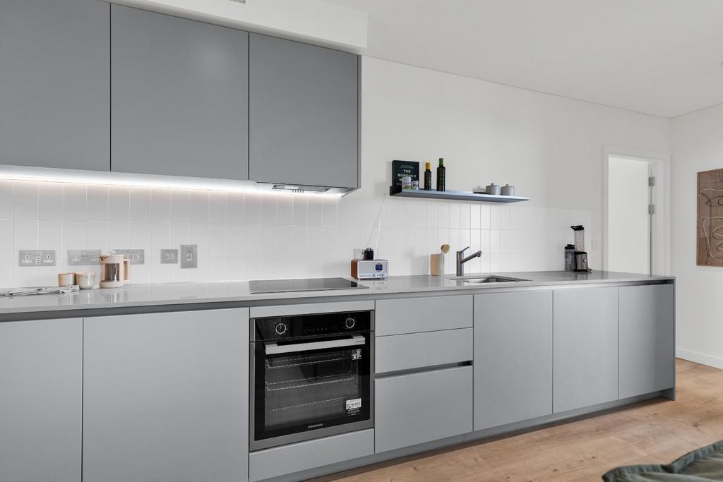 Apartment in London - View 2