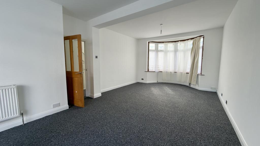 House in London - View 2