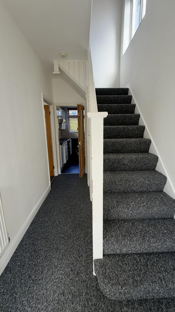 House in London - View 5