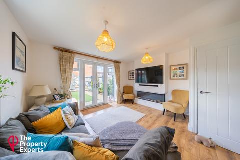 4 bedroom semi-detached house for sale, Forest Road, Reading, RG5