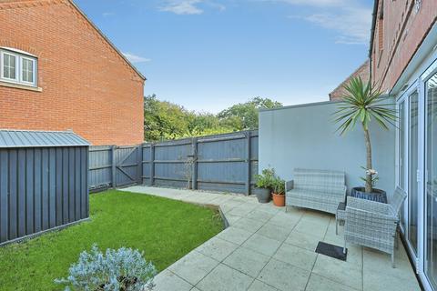 3 bedroom terraced house for sale, Kendle Road, Swaffham