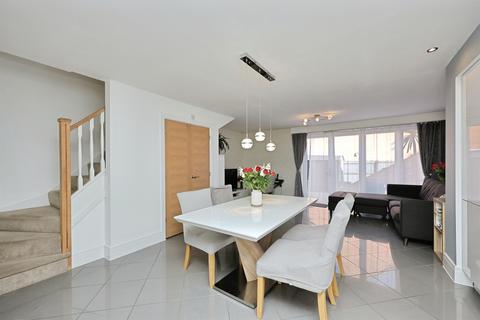 3 bedroom terraced house for sale, Kendle Road, Swaffham