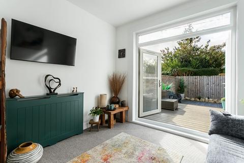 2 bedroom semi-detached bungalow for sale, Moredun Park Gardens, Moredun, Edinburgh, EH17