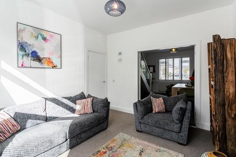 2 bedroom semi-detached bungalow for sale, Moredun Park Gardens, Moredun, Edinburgh, EH17