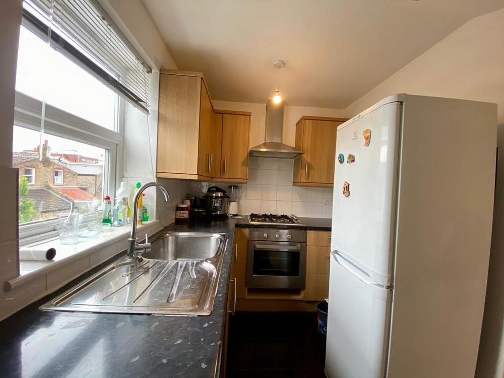 Apartment in London - View 3