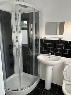 Studio to rent, London SW19