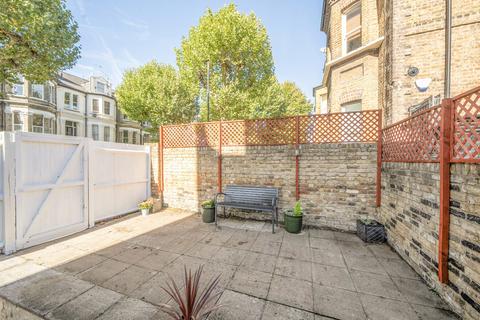 2 bedroom apartment for sale, Maygrove Road, West Hampstead, London, NW6