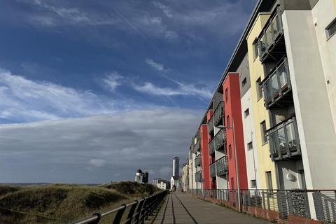 2 bedroom apartment for sale, Fishermans Way, Marina, Swansea