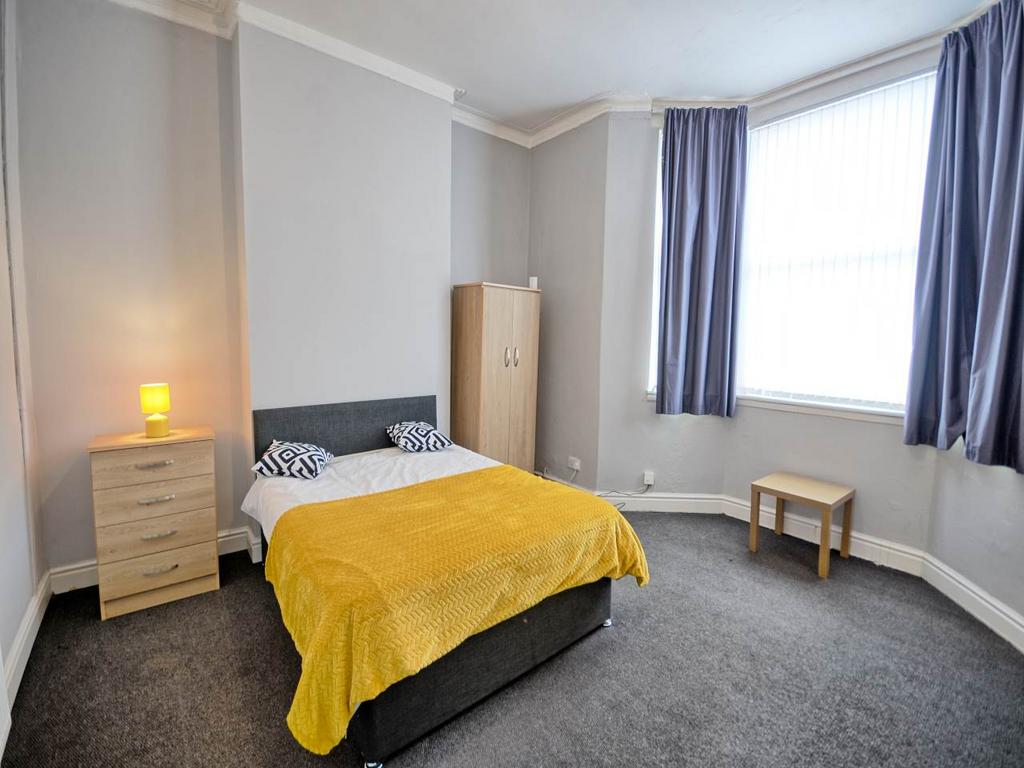 House in Merseyside - View 4