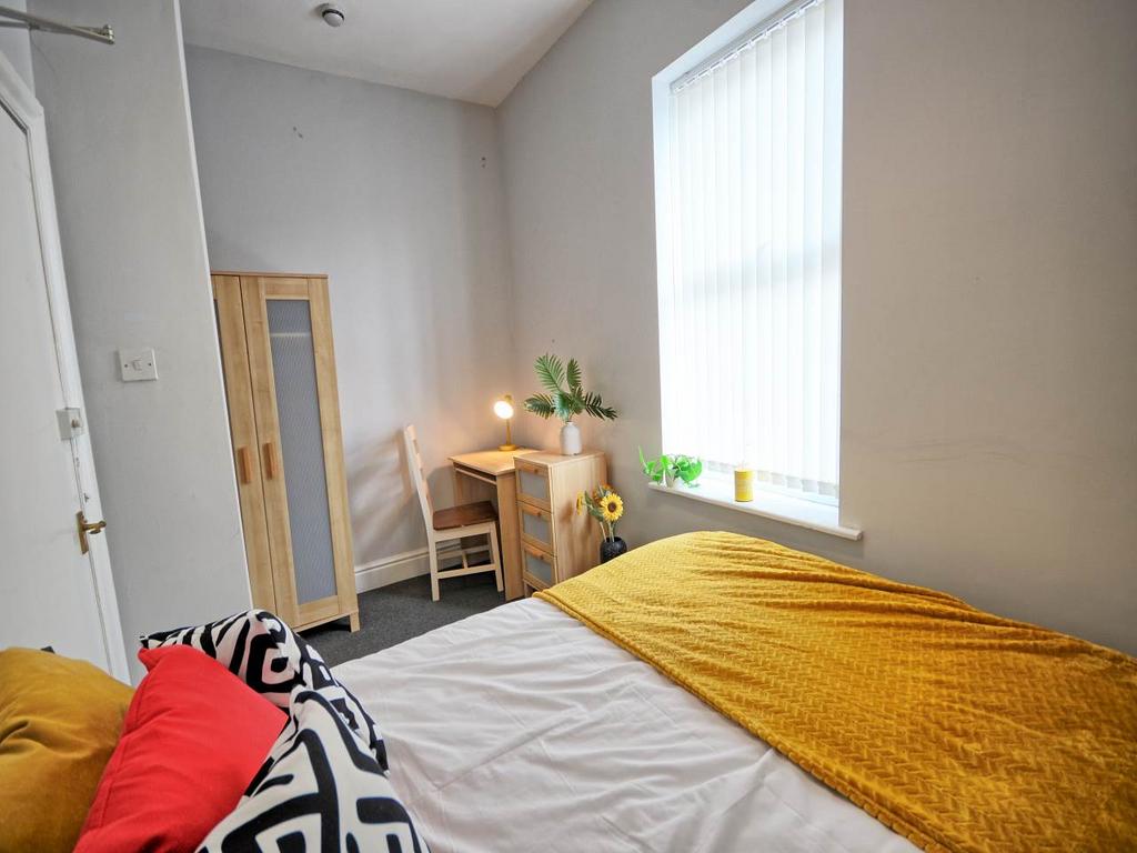 House in Merseyside - View 5