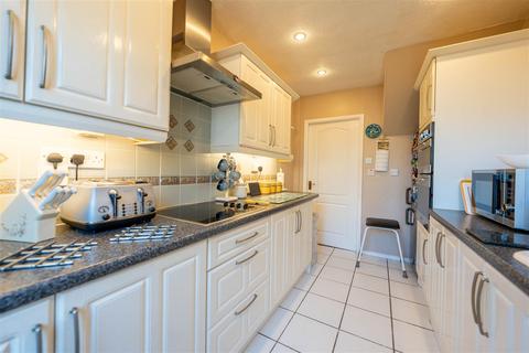 2 bedroom house for sale, Dunholm Terrace, Dundee