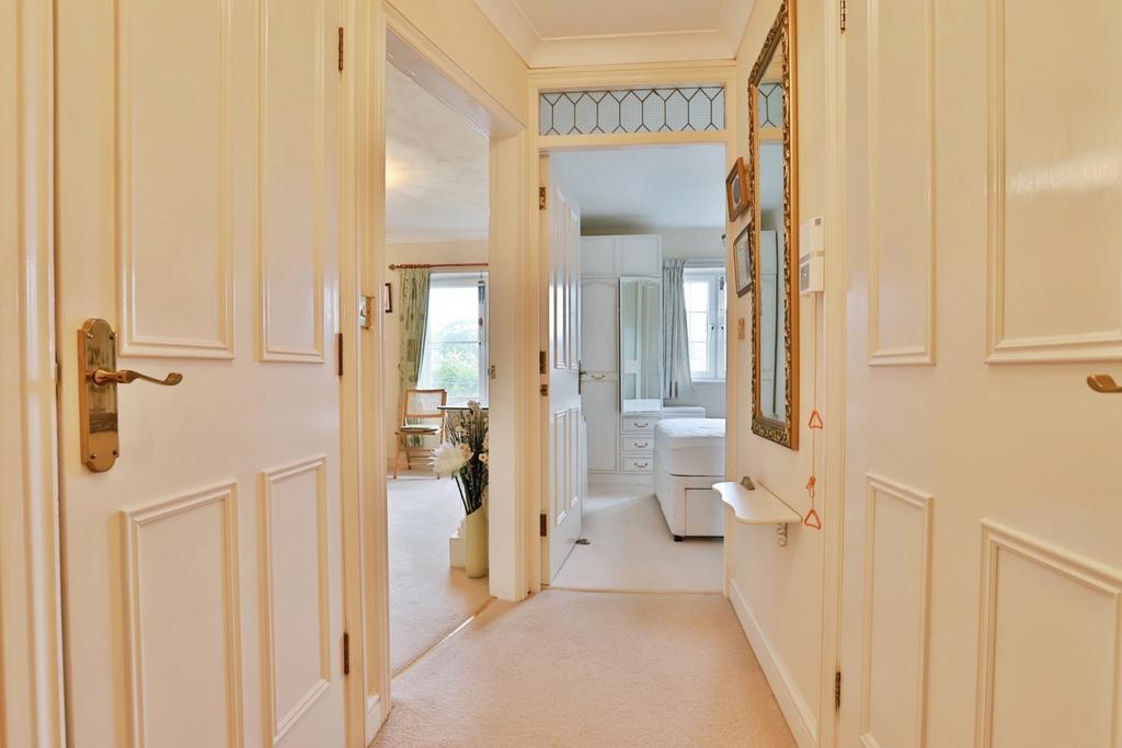 Apartment in Bournemouth - More