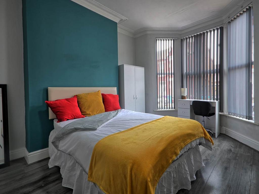 House in Liverpool - More