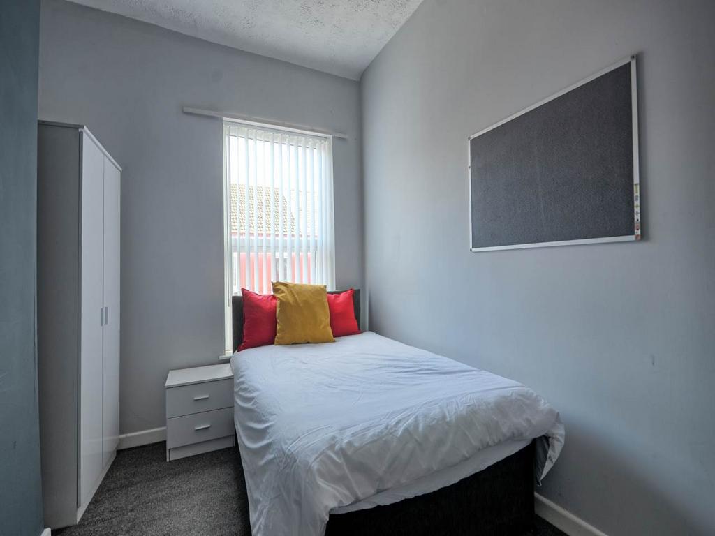 House in Liverpool - View 4
