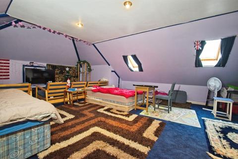 6 bedroom detached bungalow for sale, Beech Grove, Victoria, Ebbw Vale