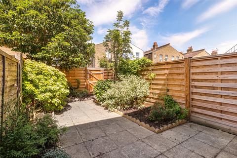 2 bedroom flat for sale, Kenley Road, St Margarets, TW1
