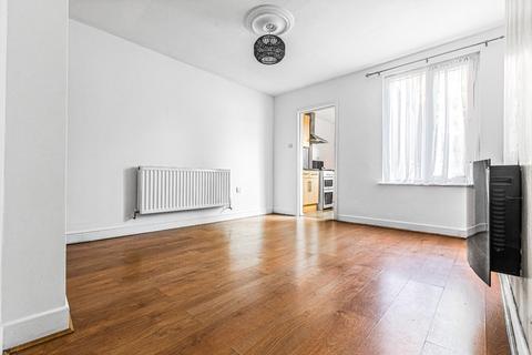 3 bedroom end of terrace house for sale, Westbury Road, Nuneaton
