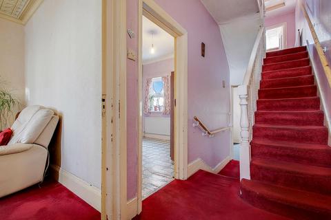 3 bedroom house for sale, Squires Lane, London