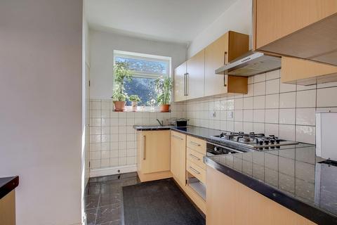 3 bedroom house for sale, Squires Lane, London