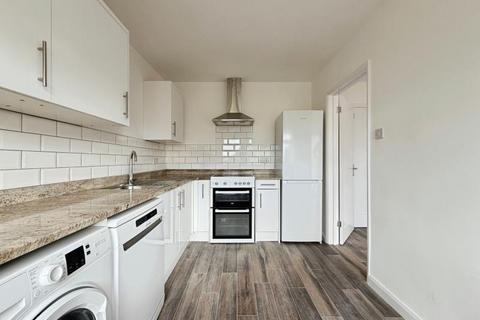 4 bedroom terraced house to rent, Lawrence Weston Road, Bristol BS11