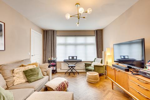 3 bedroom detached house for sale, Dixon Road, Basildon, SS16