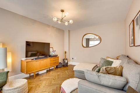 3 bedroom detached house for sale, Dixon Road, Basildon, SS16