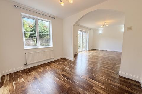 4 bedroom detached house to rent, Hanson Road, Oxfordshire OX14