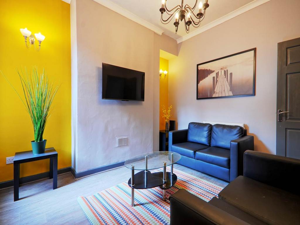 House in Liverpool, Kensington Fields, Kensington - View 2