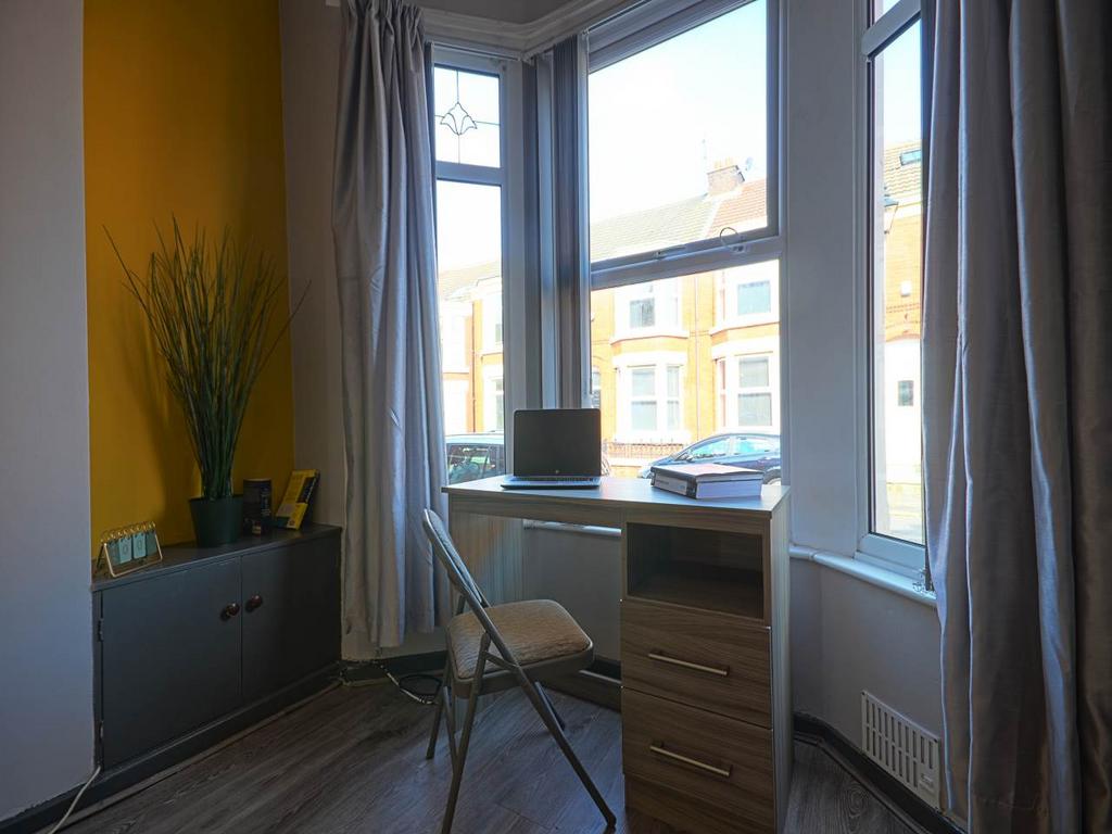 House in Liverpool, Kensington Fields, Kensington - View 4