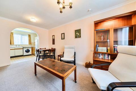 undefined, Windsor Close, Northwood