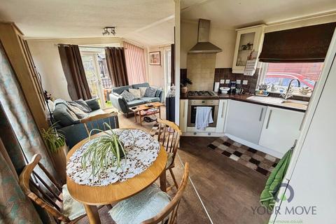 2 bedroom detached house for sale, Park Road, Swadlincote DE12
