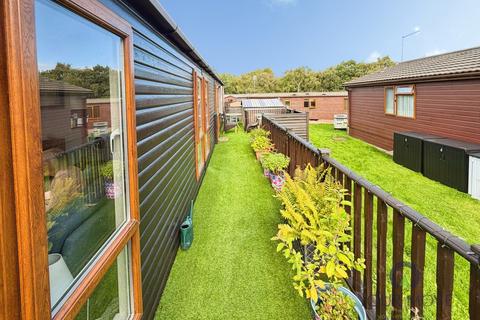 2 bedroom detached house for sale, Park Road, Swadlincote DE12