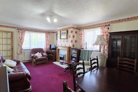 2 bedroom detached bungalow for sale, Nene Meadows, Sutton Bridge, Spalding, Lincolnshire, PE12 9TZ