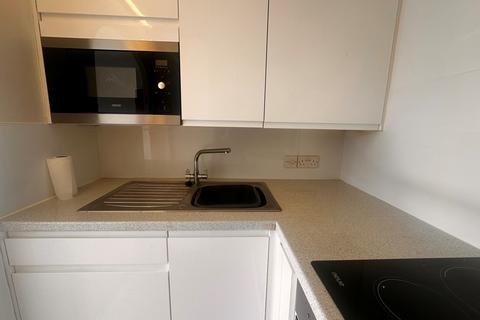 1 bedroom apartment for sale, Homeborough House, Brinton Lane, Hythe