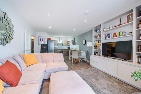 1 bedroom apartment for sale, Manston Court, 2 Thornbury Way, Waltham Forest, E17