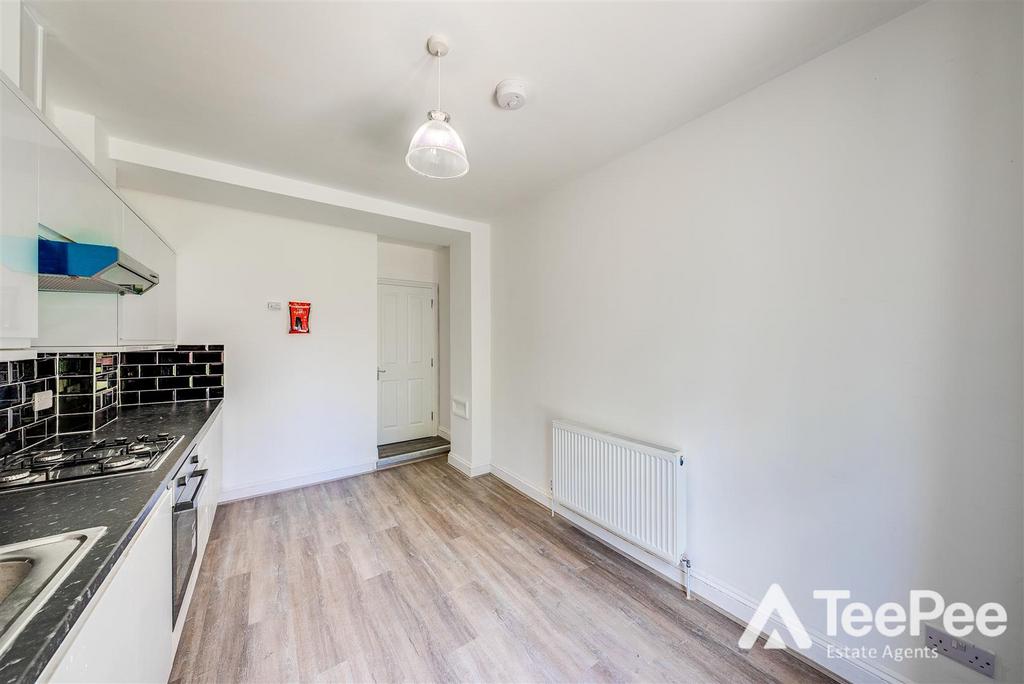 Apartment in London - View 4