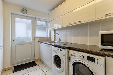3 bedroom detached bungalow for sale, St. Marys Way, Longfield, DA3 7PD