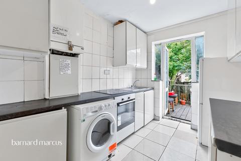 8 bedroom semi-detached house for sale, Holders Hill Avenue, London