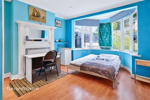 8 bedroom semi-detached house for sale, Holders Hill Avenue, London