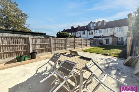 4 bedroom terraced house for sale, Ernest Close, Beckenham
