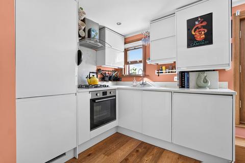 2 bedroom flat for sale, Stroud Green Road, Finsbury Park, N4