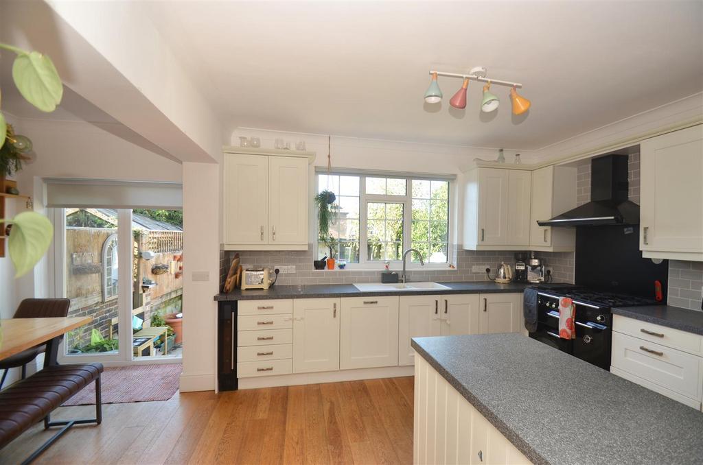 House in Ryde, Elmfield - View 4