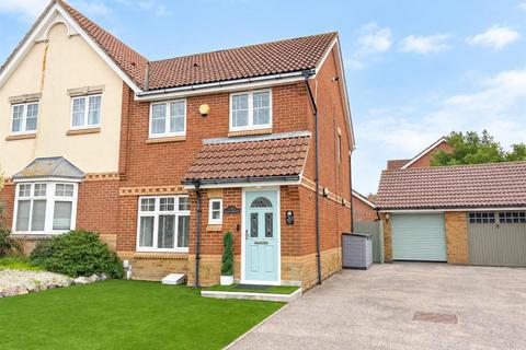 3 bedroom semi-detached house for sale, Samoa Way, Eastbourne