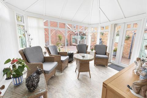 3 bedroom semi-detached house for sale, Samoa Way, Eastbourne