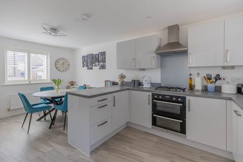 3 bedroom detached house for sale, Sillars Green, Malmesbury, SN16