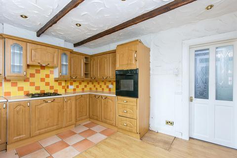 2 bedroom terraced house to rent, Stocks Road, Preston PR2
