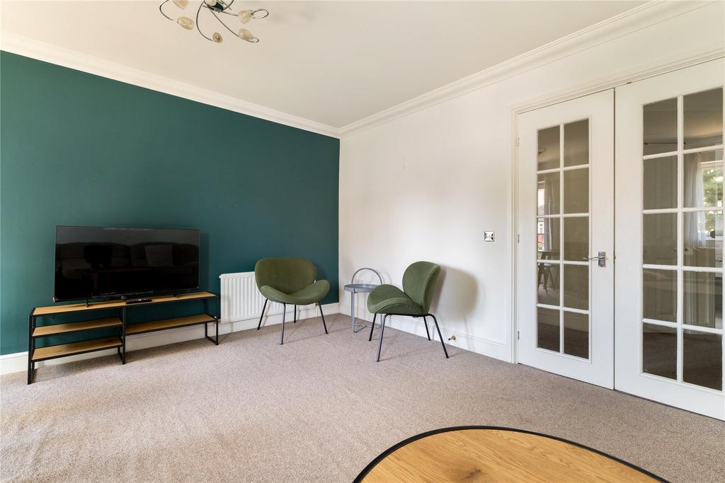 Apartment in London - View 5
