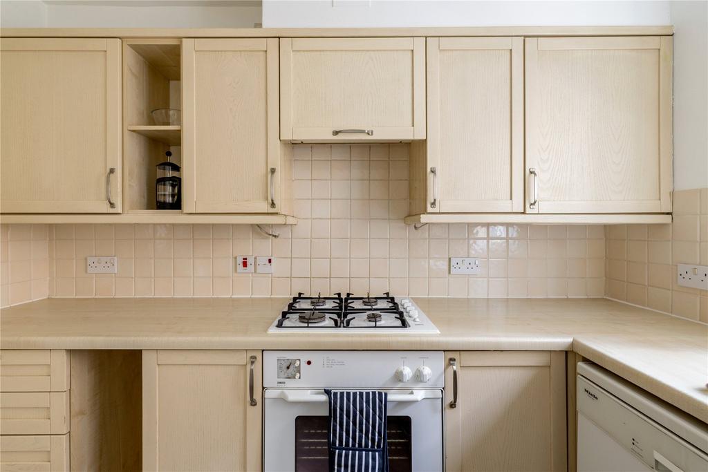 Apartment in London - More